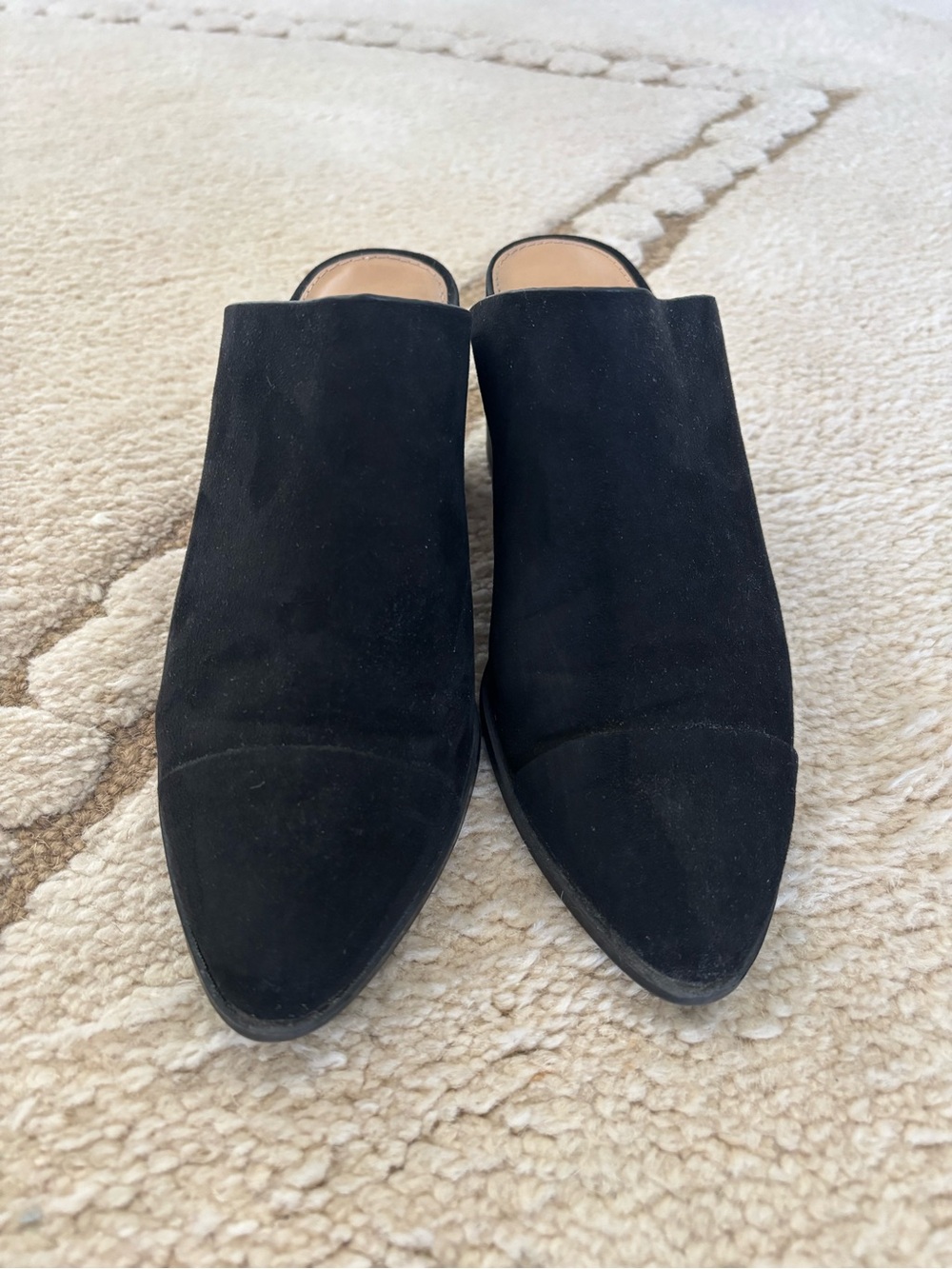 LC Lauren Conrad Black Suede Block Heel Mules - Picture 5 of 9